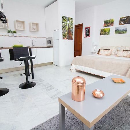 Good Vibes Estudio Deluxe Trinidad 1 Malaga Exterior photo
